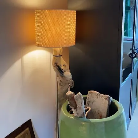 Hypate, Traditional Island *