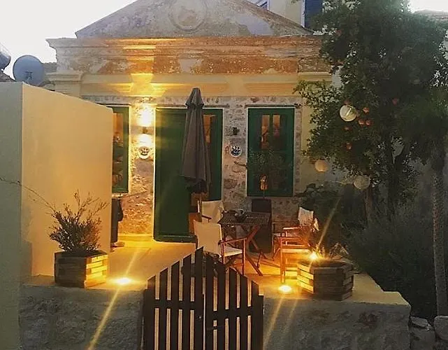 Casa de Férias Hypate, Traditional Island Chalki Town